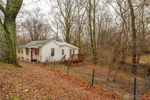 701 Dowdell Ave, Xenia, OH 45385
