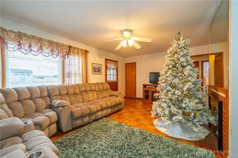 699 Shrine Rd, Springfield, OH 45504 photo 3