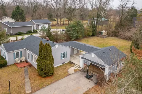 699 Shrine Rd, Springfield, OH 45504 photo 2