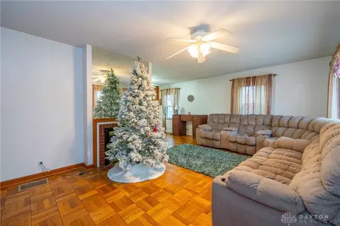 699 Shrine Rd, Springfield, OH 45504 photo 4