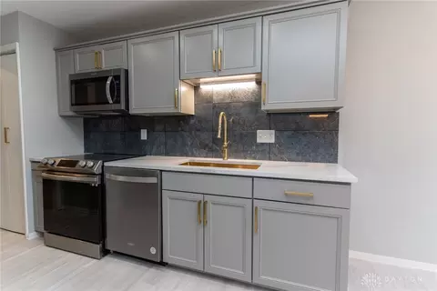 2230 S Patterson Blvd #21, Kettering, OH 45409 photo 5