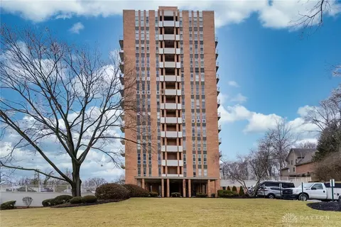 2230 S Patterson Blvd #21, Kettering, OH 45409