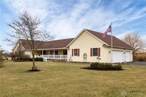 13050 Little Richmond Rd, Brookville, OH 45309
