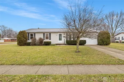 304 Dellsing Dr, Vandalia, OH 45377