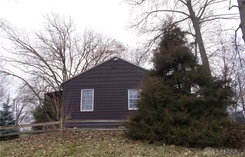 1130 S Shawnee Dr, Greenville, OH 45331