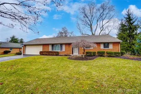 815 Hyde Park Dr, Dayton, OH 45429