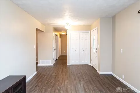 423 E Robinwood St, Sidney, OH 45365 photo 9