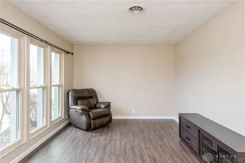423 E Robinwood St, Sidney, OH 45365 photo 8