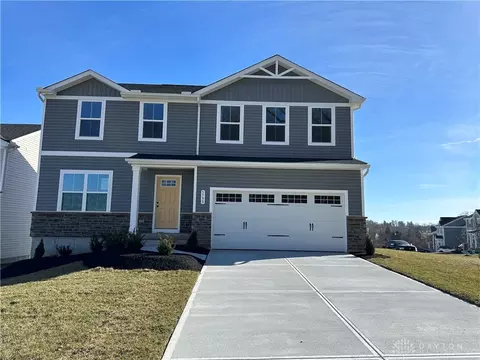 5790 Autumn Dr, Middletown, OH 45042