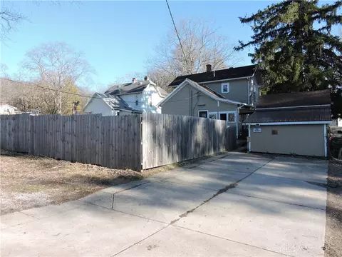 206 E Main St, Spring Valley, OH 45370 photo 8