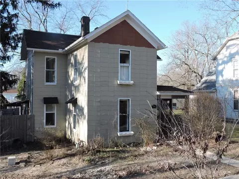206 E Main St, Spring Valley, OH 45370