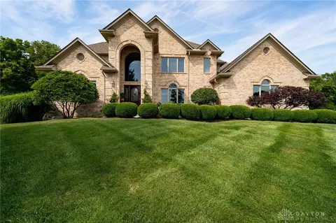 7510 Windy Stream Cir, Dayton, OH 45414