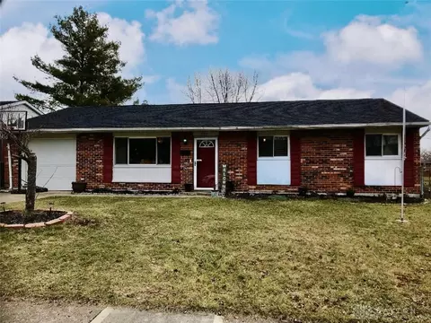 1042 Winding Way, Lebanon, OH 45036