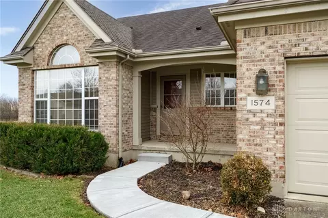 1574 Glenn Abbey Dr, Kettering, OH 45420 photo 4
