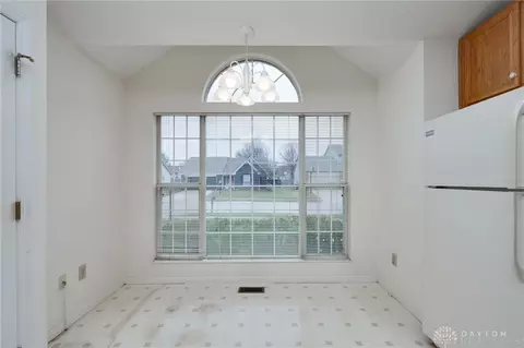 1574 Glenn Abbey Dr, Kettering, OH 45420 photo 19