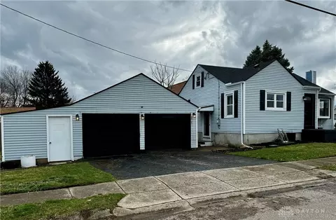 30 Powell Ave, Fairborn, OH 45324
