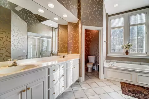 253 Rue Marseille, Kettering, OH 45429 photo 33