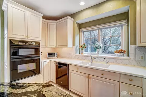 253 Rue Marseille, Kettering, OH 45429 photo 20
