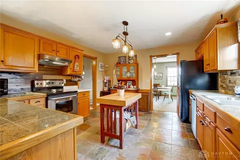 1068 N Tecumseh Rd, Springfield, OH 45504 photo 15