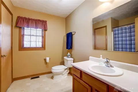 1068 N Tecumseh Rd, Springfield, OH 45504 photo 25