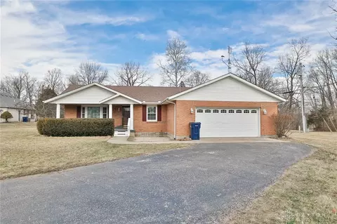 13 Striver Dr, Eaton, OH 45320