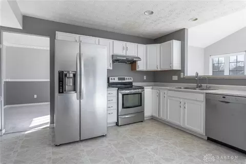 125 Kitty Hawk Dr, Springboro, OH 45066 photo 8