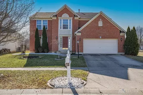 125 Kitty Hawk Dr, Springboro, OH 45066