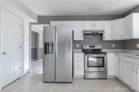 125 Kitty Hawk Dr, Springboro, OH 45066 photo 9