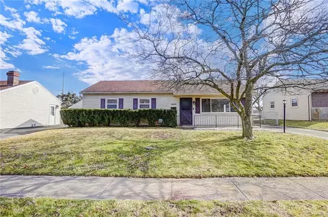 2482 E Aragon Ave, Dayton, OH 45420 photo 3