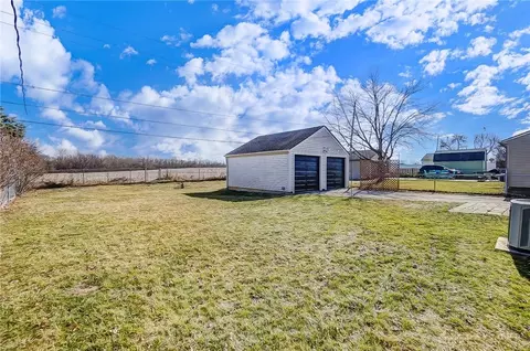 2482 E Aragon Ave, Dayton, OH 45420 photo 25