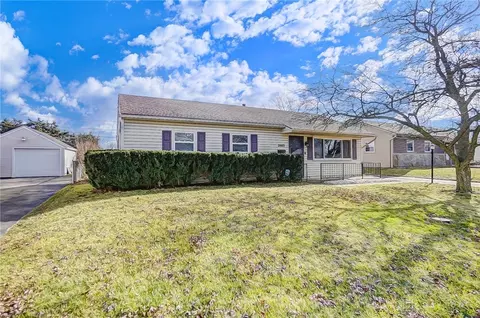 2482 E Aragon Ave, Dayton, OH 45420 photo 2