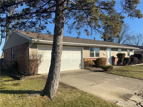 785 Heeter Dr, New Lebanon, OH 45345