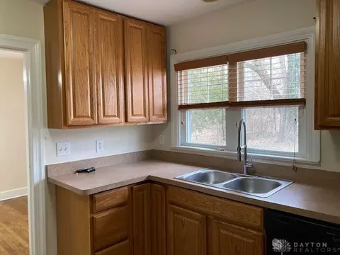 3317 Sharon Ave, Kettering, OH 45429 photo 7
