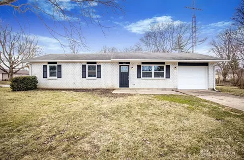 605 Oakland Dr, Eaton, OH 45320