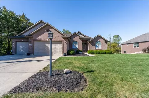 1455 Sagraves Dr, Vandalia, OH 45377