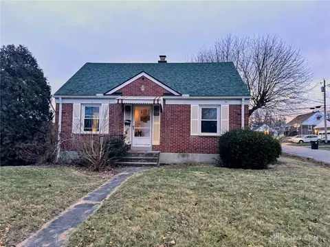 4302 Corinth Blvd, Dayton, OH 45410