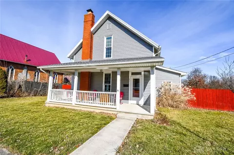 43 W Xenia St, Jamestown, OH 45335