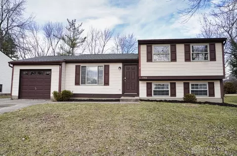 1382 Firethorne Dr, Mason, OH 45040
