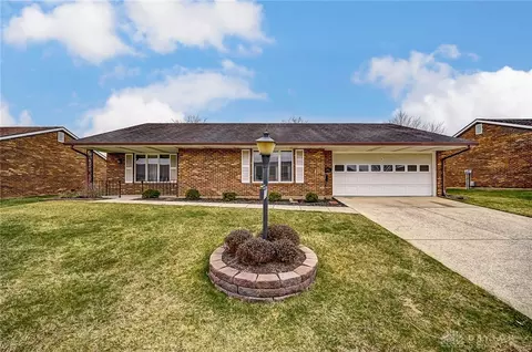 1135 Foxboro Rd, Springfield, OH 45503 photo 2