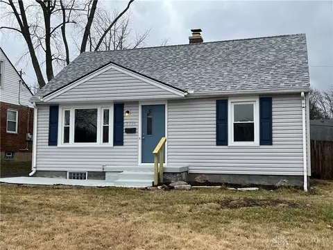 3204 Mirimar St, Kettering, OH 45409 photo 2