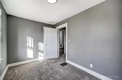 457 E Cecil St, Springfield, OH 45503 photo 24