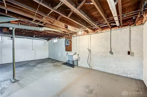 457 E Cecil St, Springfield, OH 45503 photo 37