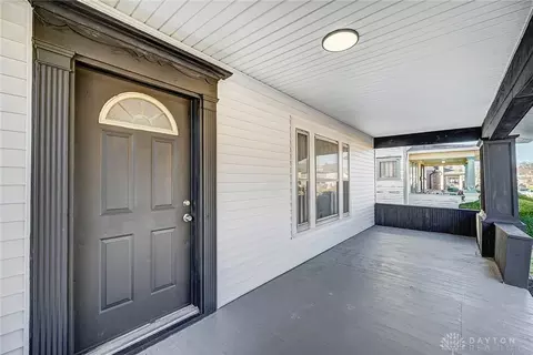 457 E Cecil St, Springfield, OH 45503 photo 4