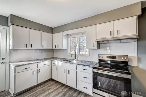 457 E Cecil St, Springfield, OH 45503 photo 15