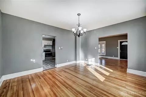 457 E Cecil St, Springfield, OH 45503 photo 13