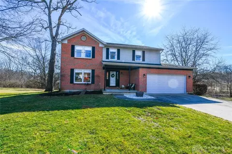 2405 Ridge Rd, Xenia, OH 45385