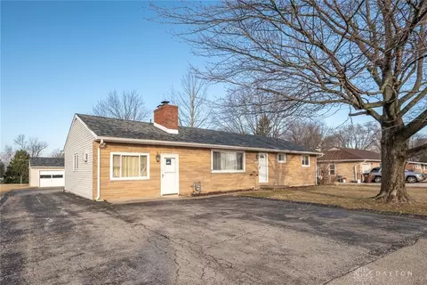 2583 Grange Hall Rd, Dayton, OH 45431