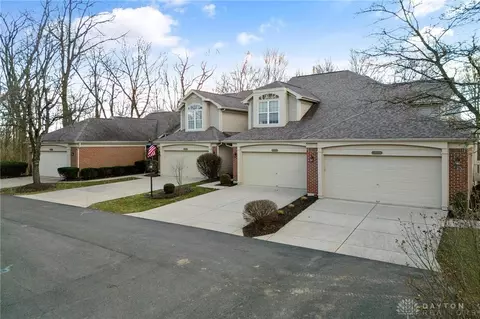 3972 Saint Andrews Ln, Beavercreek, OH 45430