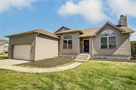 4120 Coury Ln, Dayton, OH 45424