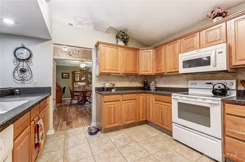 63 Pheasant Run Cir, Springboro, OH 45066 photo 11